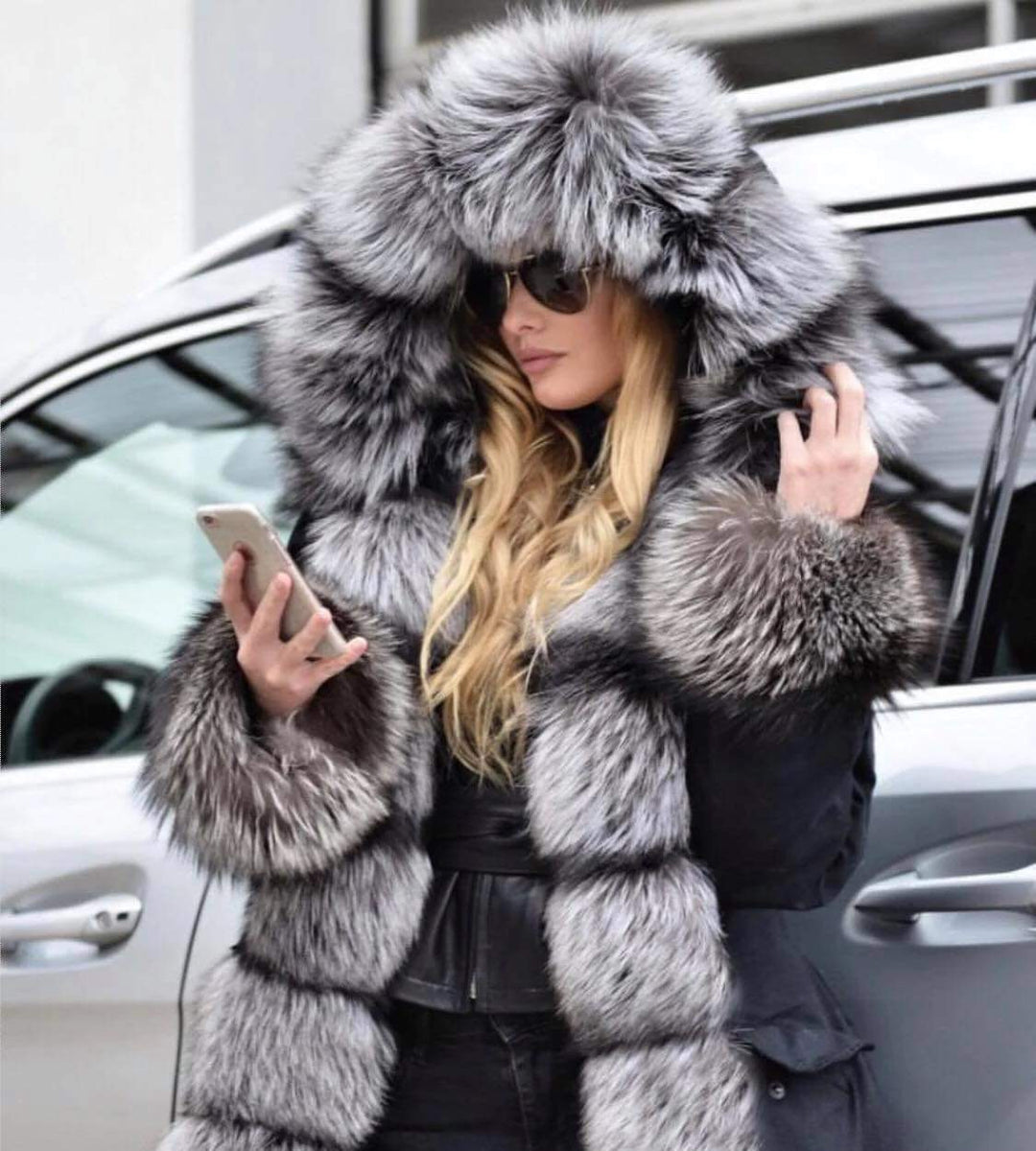 Parka Luxe Femme CARMEN CHARLOTT 2023 - Duvet, Capuche Avec Fourrure Renard, Taille 50/52, Neuve Avec étiquettes